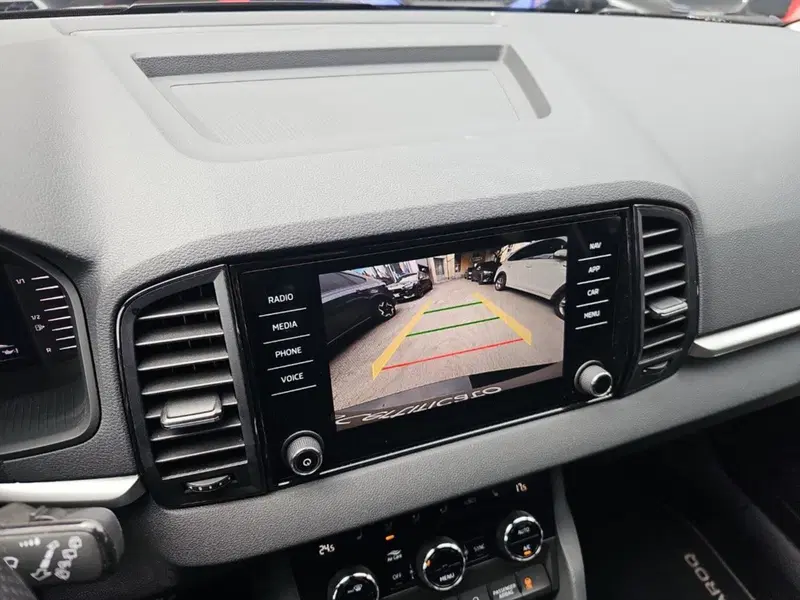 Skoda Karoq usata a Lecco (15)