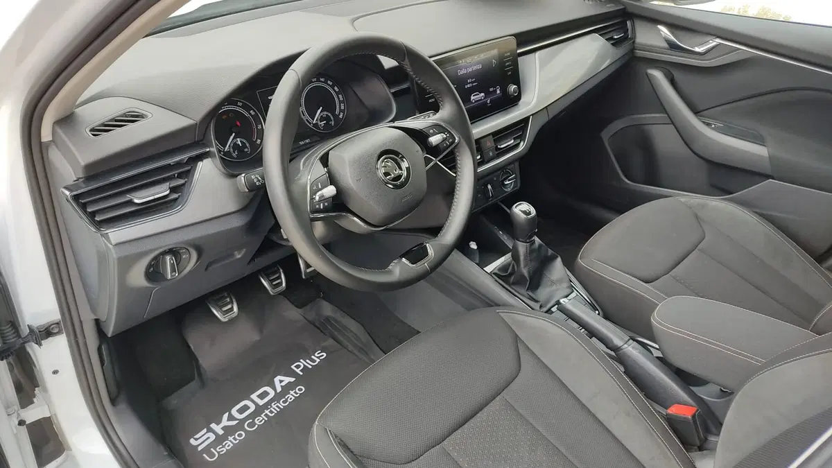 Skoda Kamiq usata a Taranto (8)
