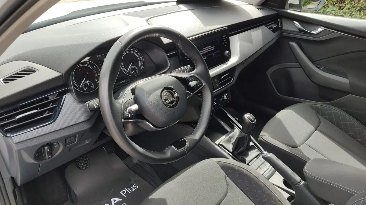 Skoda Kamiq usata a Taranto (11)