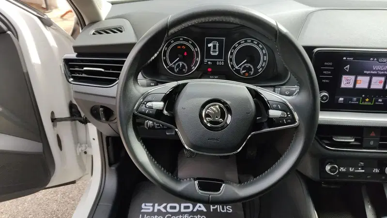 Skoda Kamiq usata a Taranto (12)