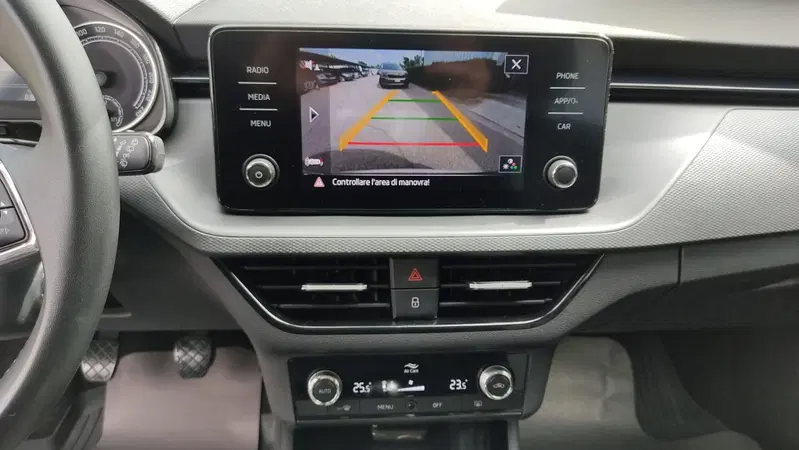Skoda Kamiq usata a Taranto (8)