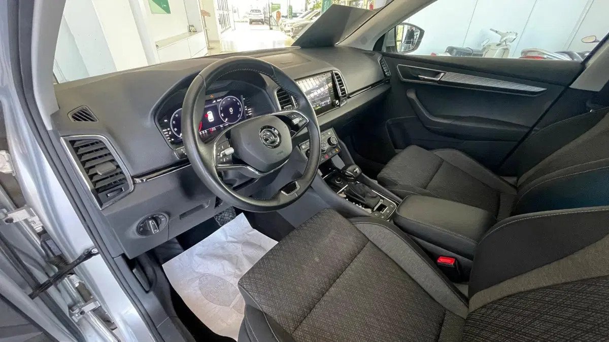 Skoda Karoq usata a Taranto (9)