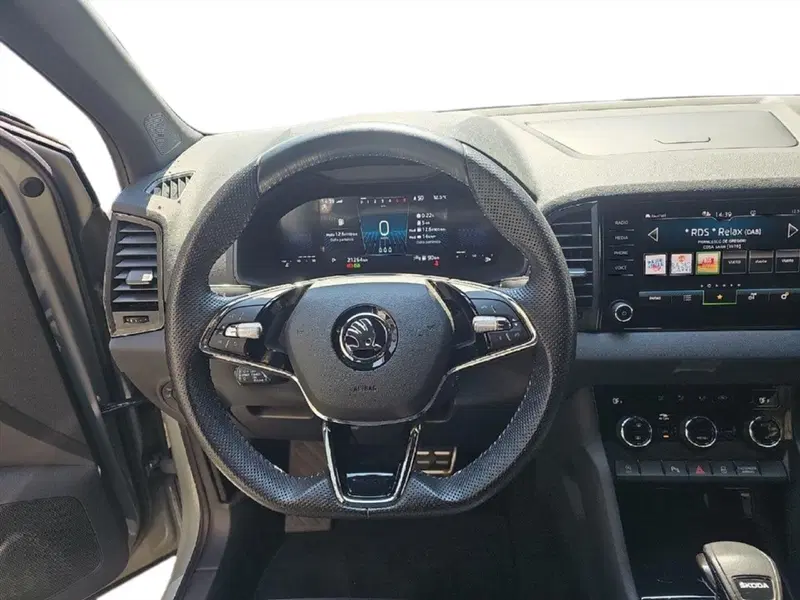 Skoda Karoq usata a Lecco (10)