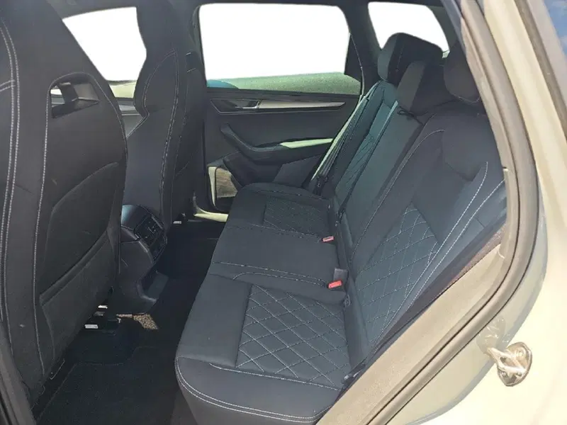 Skoda Karoq usata a Lecco (11)