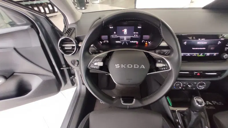 Skoda Fabia usata a Taranto (7)