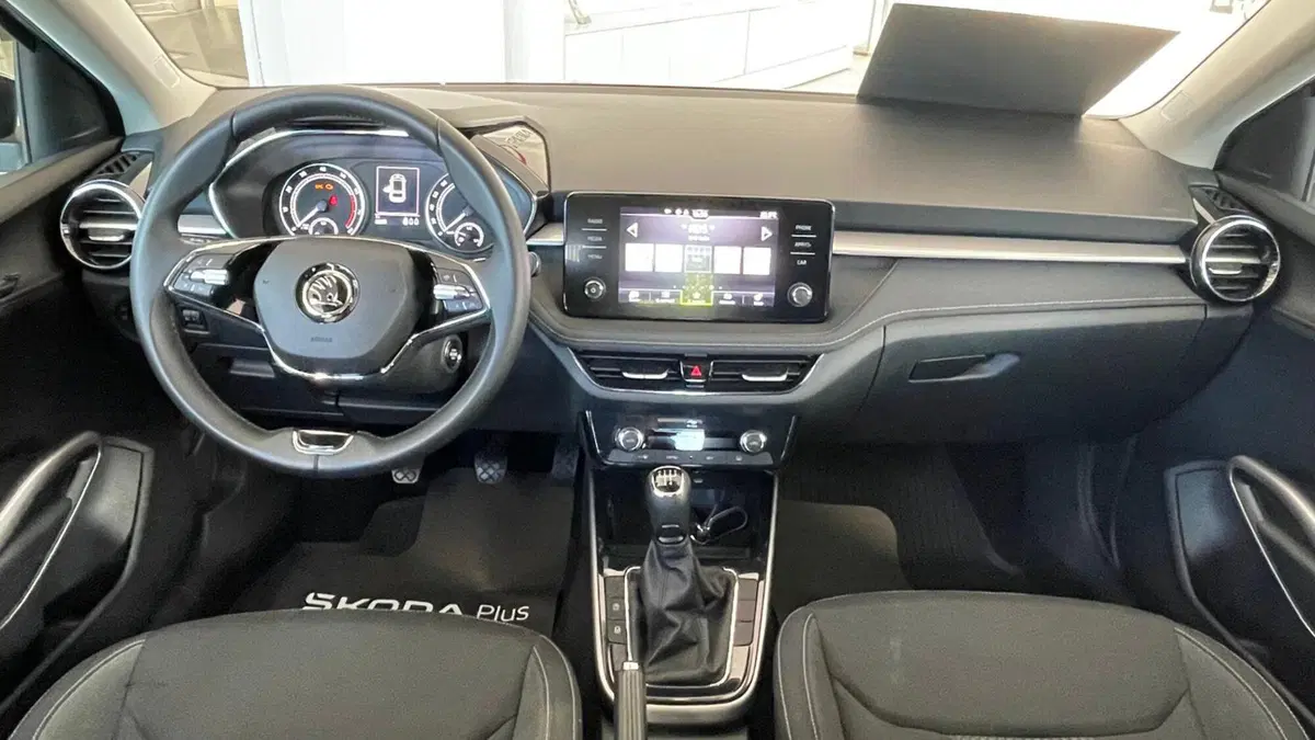 Skoda Fabia usata a Taranto (15)