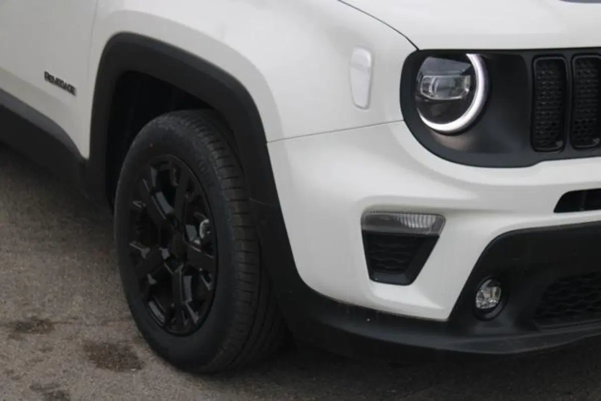 Jeep Renegade nuova a Lecce (3)