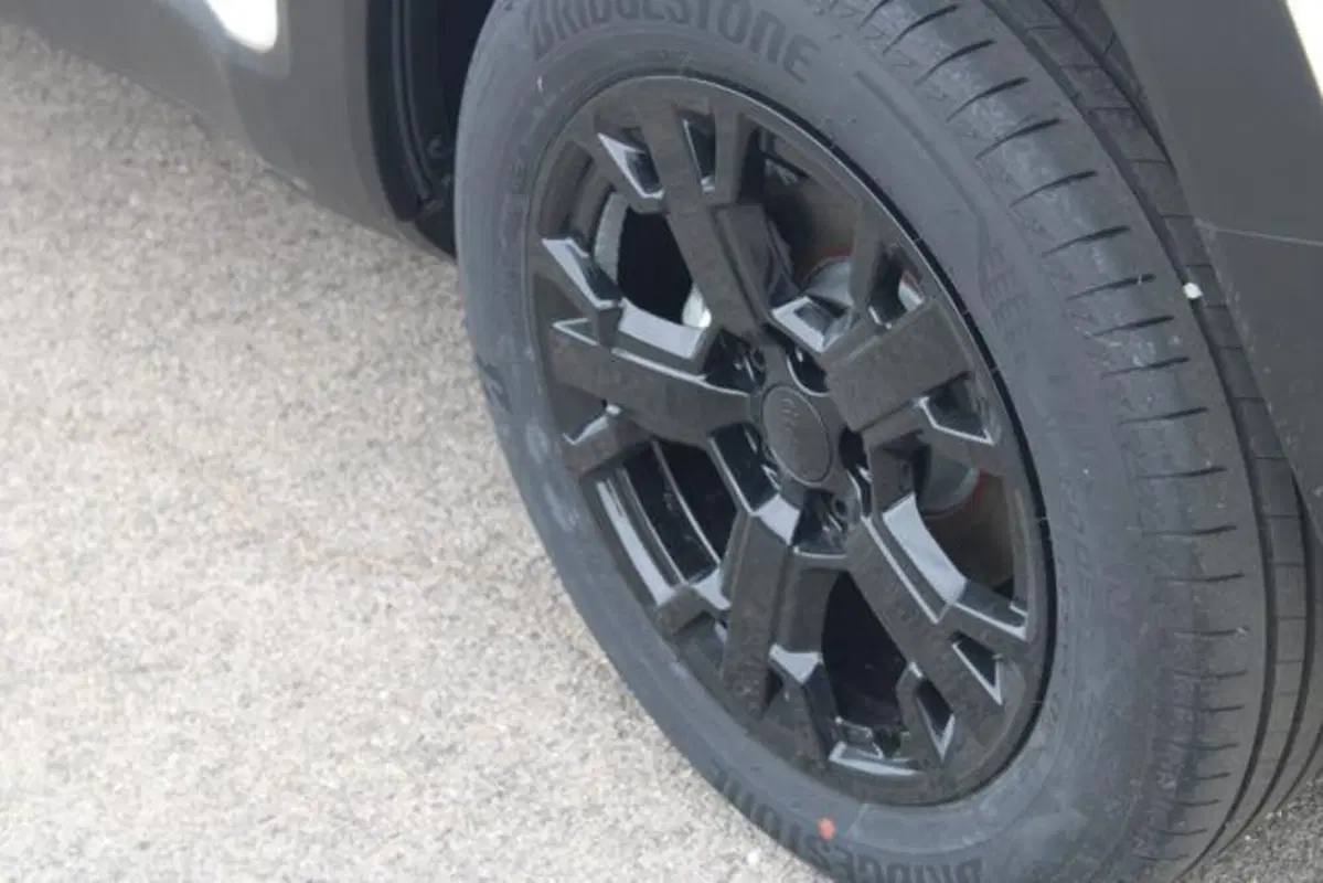 Jeep Renegade nuova a Lecce (7)