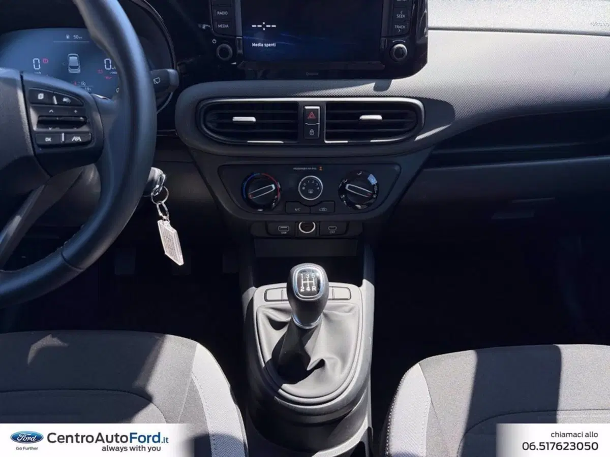 Hyundai i10 usata a Roma (11)