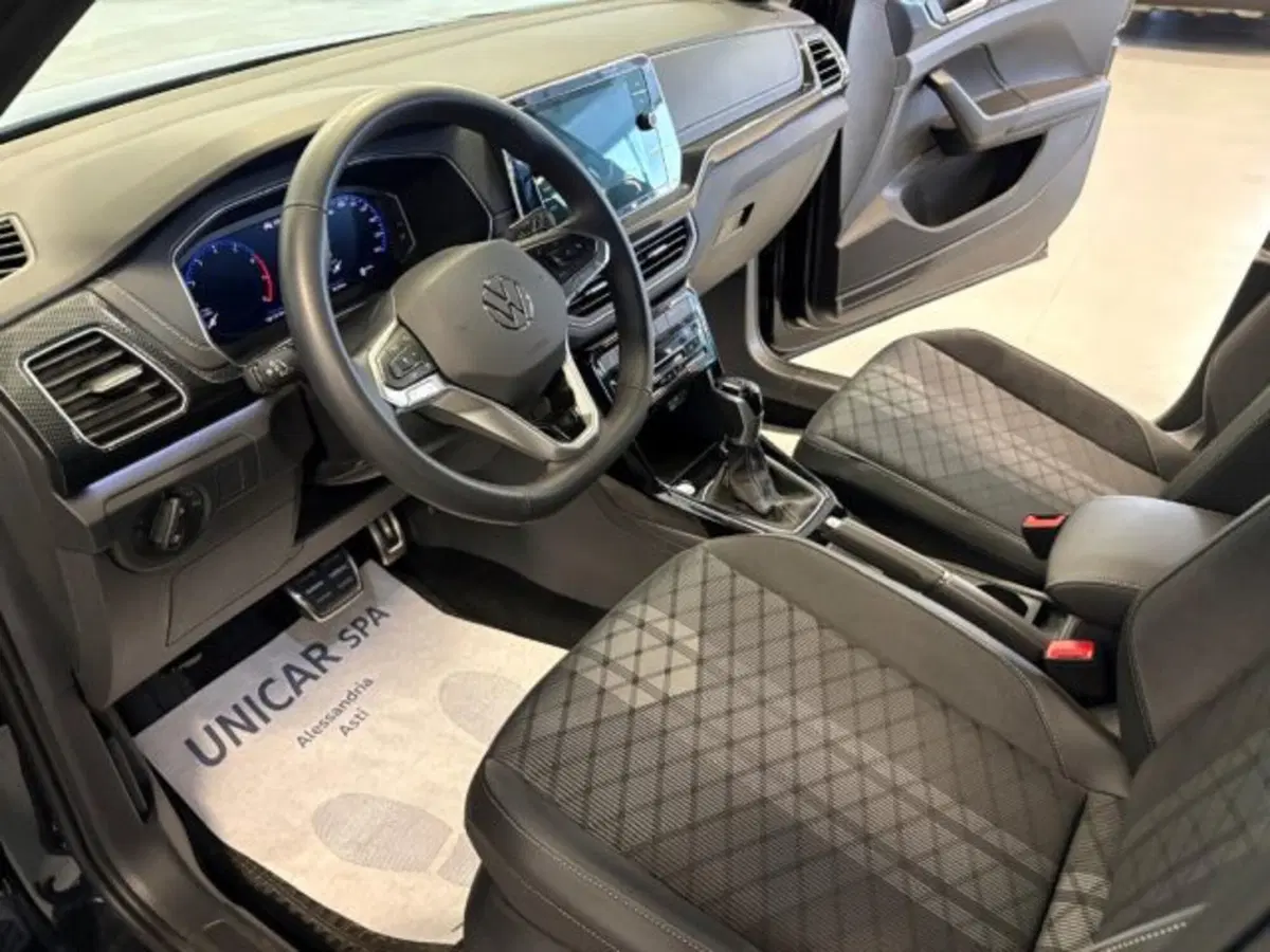 Volkswagen T-Cross usata a Cuneo (9)
