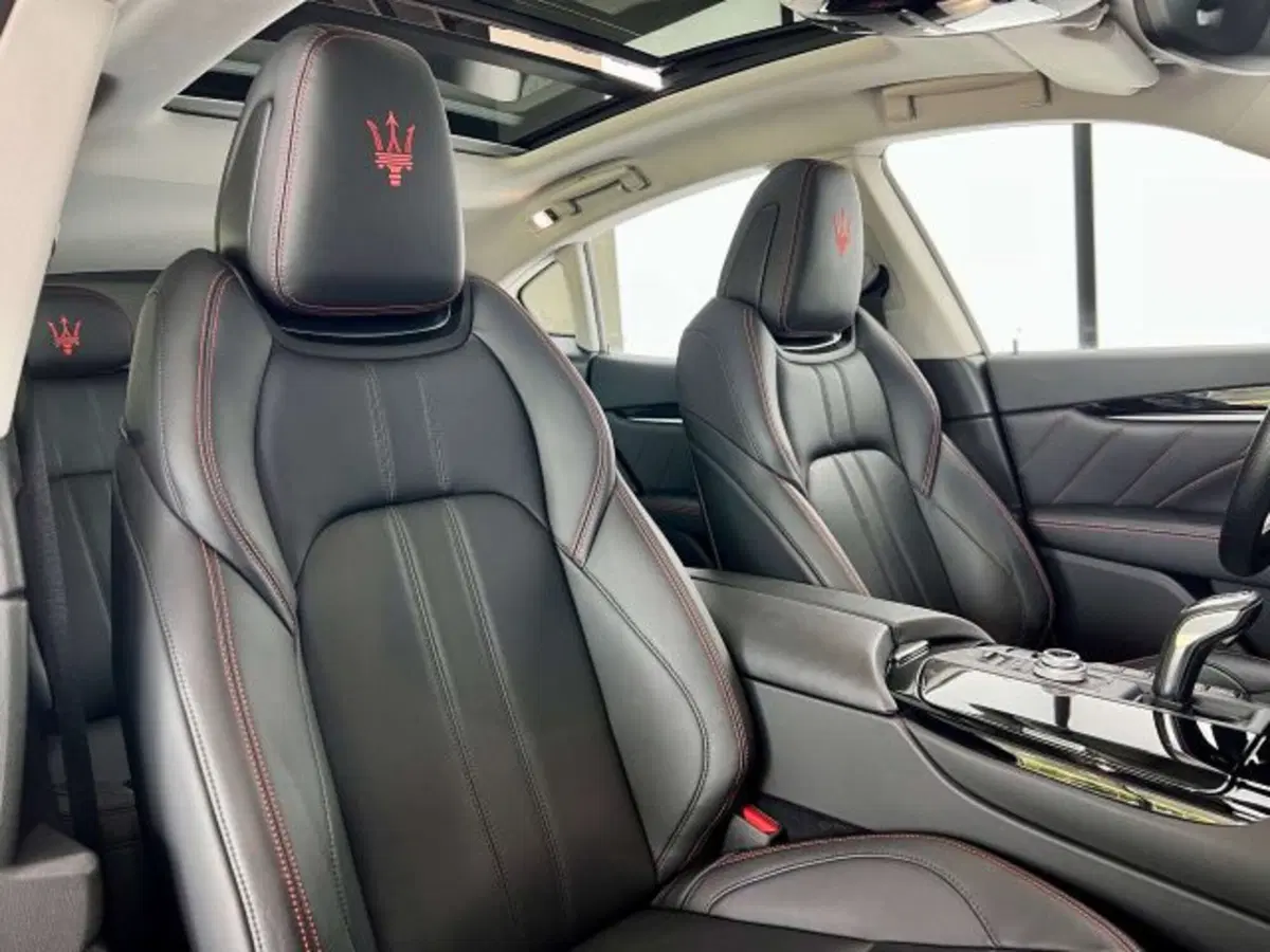 Maserati Levante usata a Torino (12)
