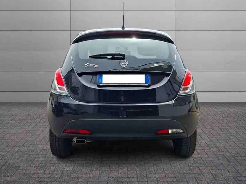 Lancia Ypsilon usata a Torino (4)