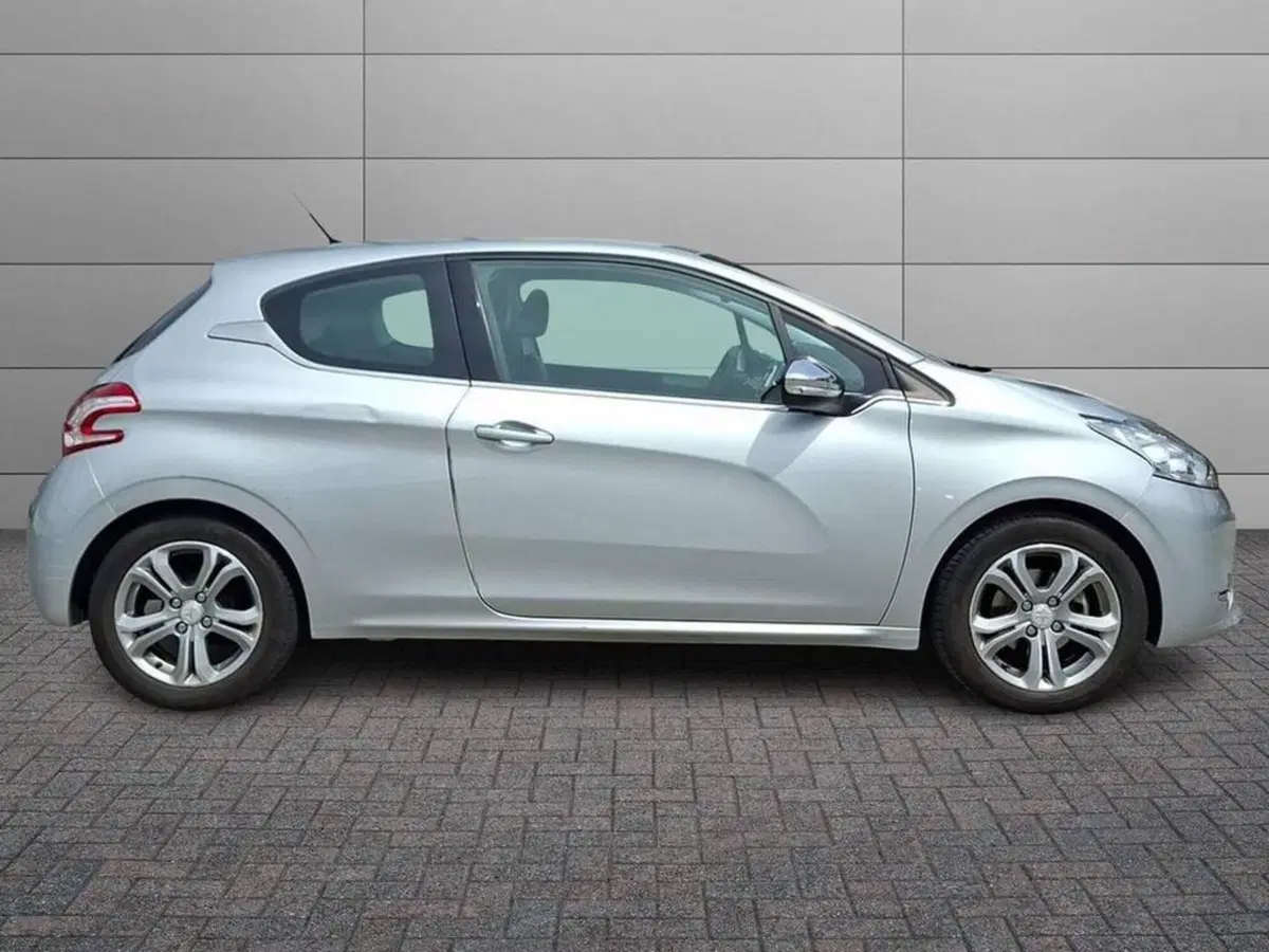 Peugeot 208 usata a Torino (5)