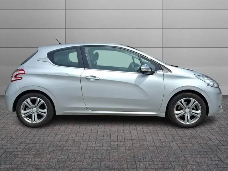 Peugeot 208 usata a Torino (5)