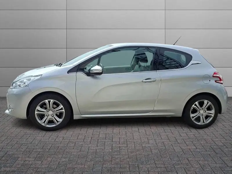 Peugeot 208 usata a Torino (6)