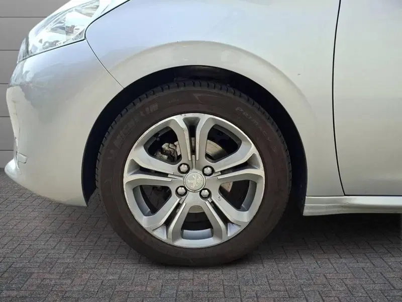 Peugeot 208 usata a Torino (7)