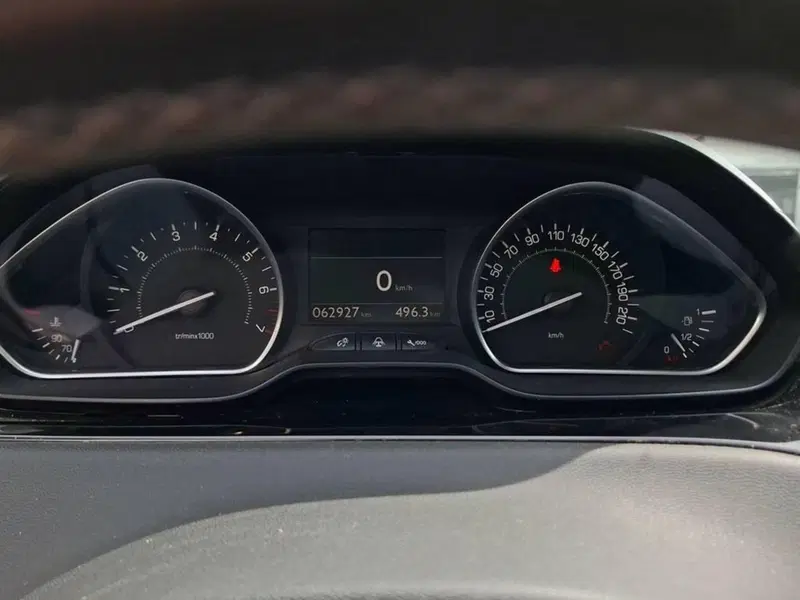 Peugeot 208 usata a Torino (8)