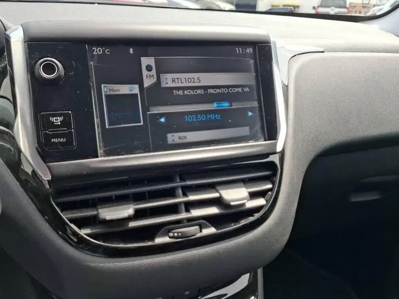 Peugeot 208 usata a Torino (9)