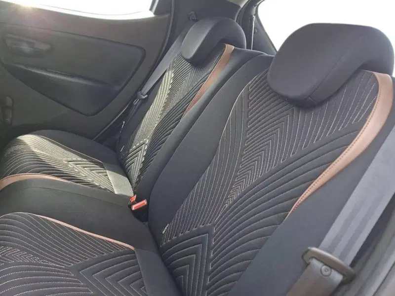 Lancia Ypsilon usata a Torino (13)