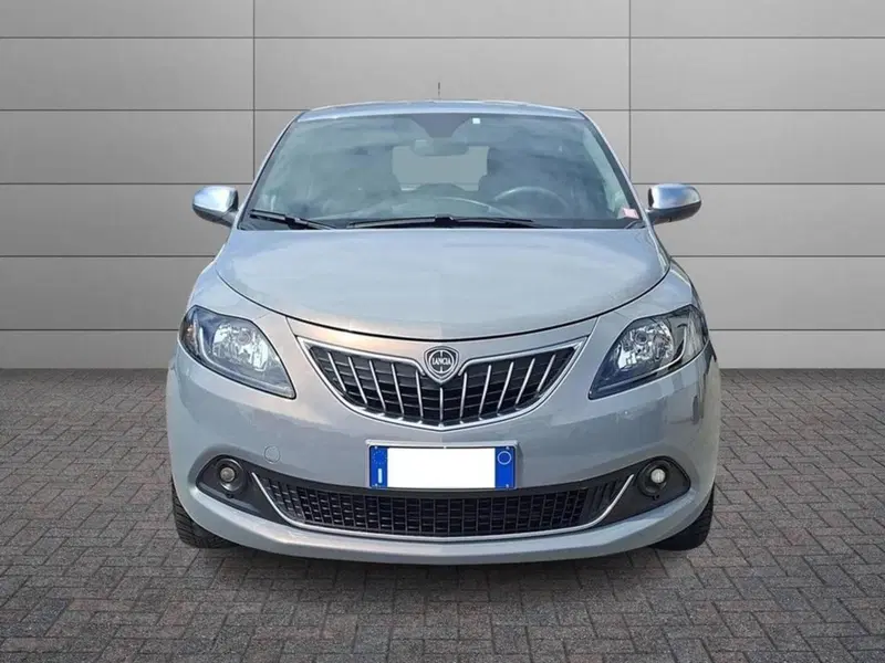 Lancia Ypsilon usata a Torino (3)