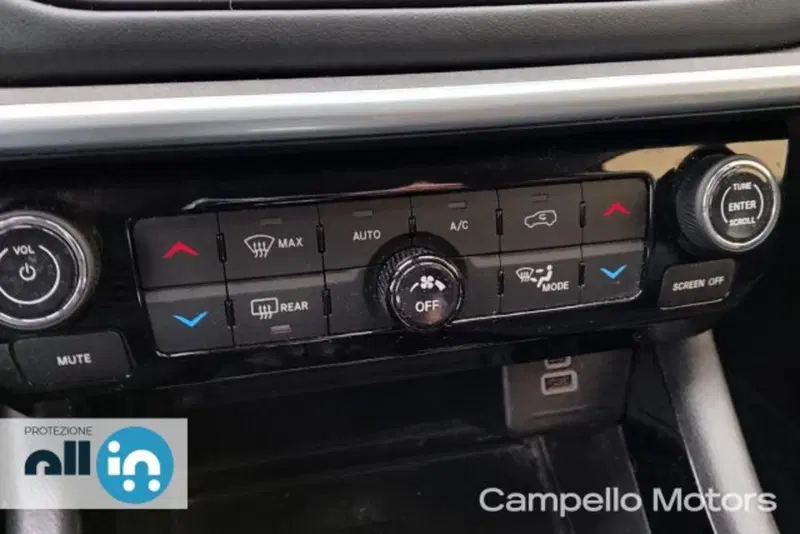 Jeep Compass usata a Venezia (12)