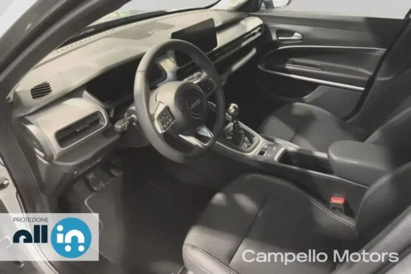 Jeep Avenger usata a Venezia (11)