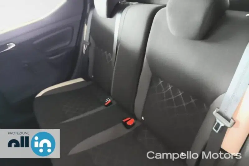 Nissan Micra usata a Venezia (6)