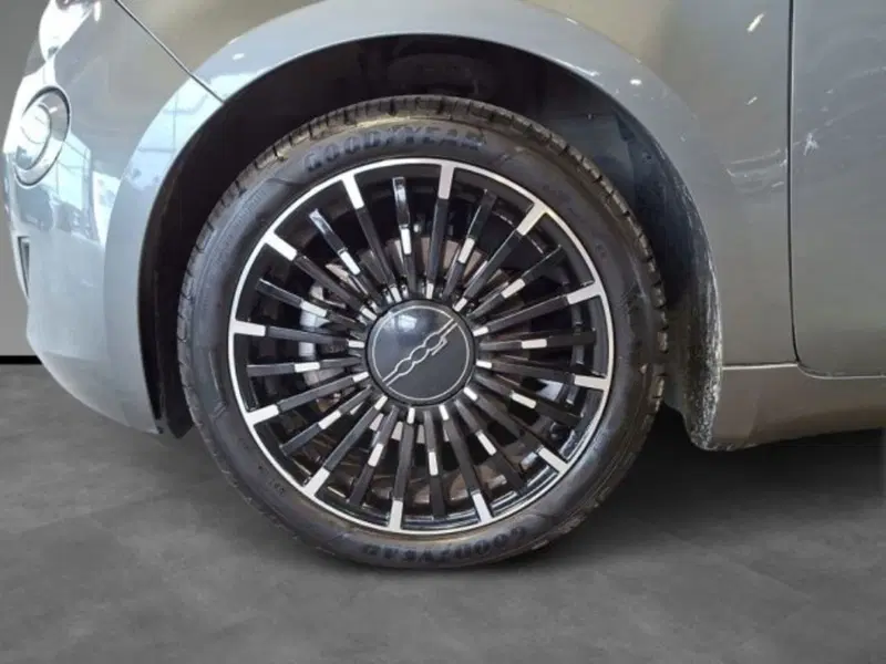 Fiat 500e usata a Verona (5)