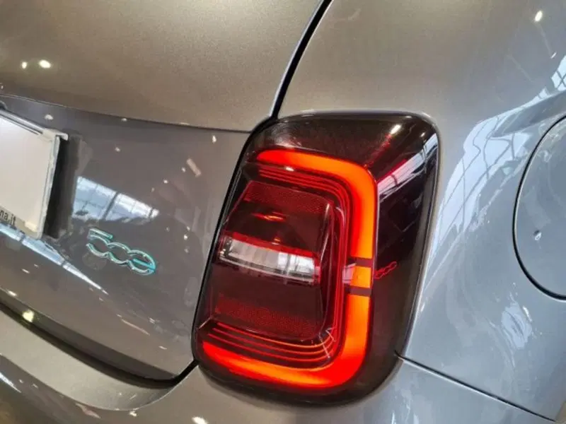 Fiat 500e usata a Verona (7)