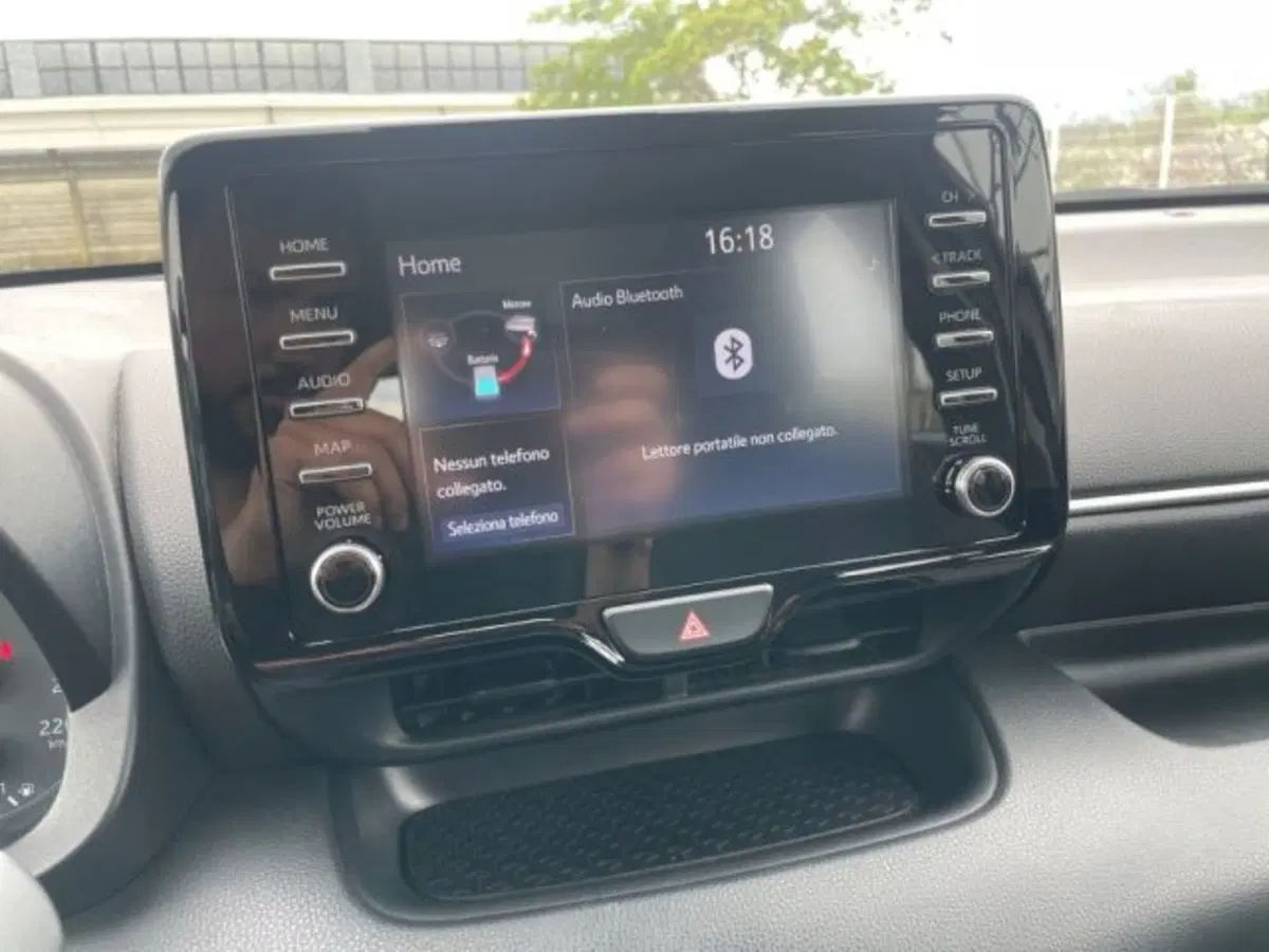 Toyota Yaris Cross usata a Vercelli (10)