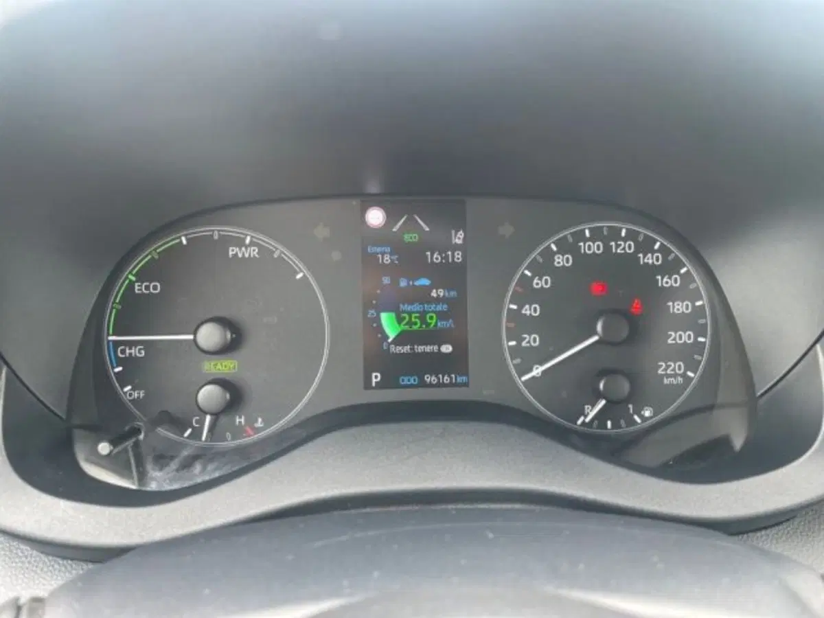 Toyota Yaris Cross usata a Vercelli (9)