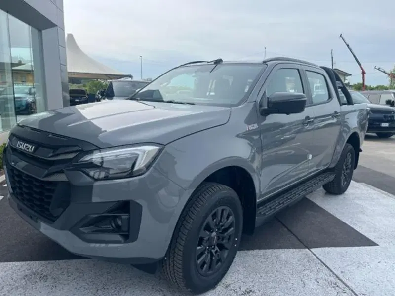 Isuzu D-Max Pick-up nuova a Lucca (2)