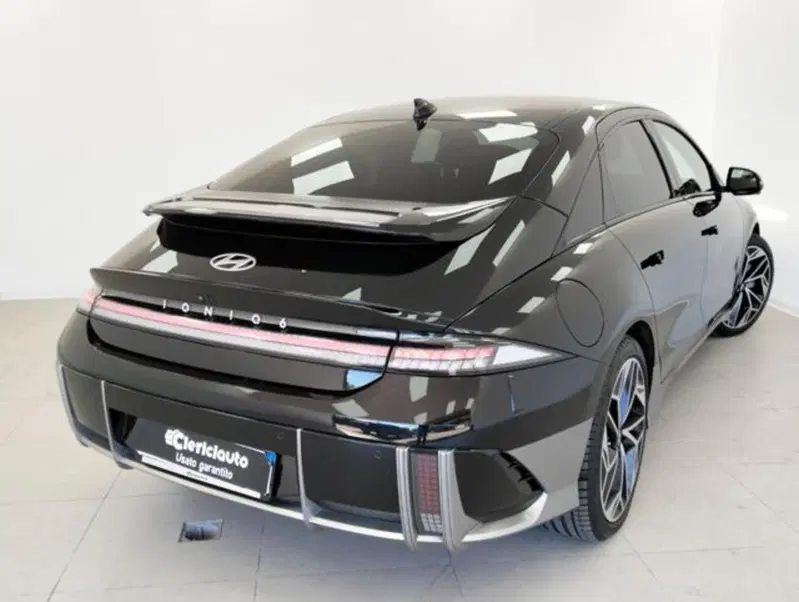Hyundai Ioniq 5 usata a Como (2)