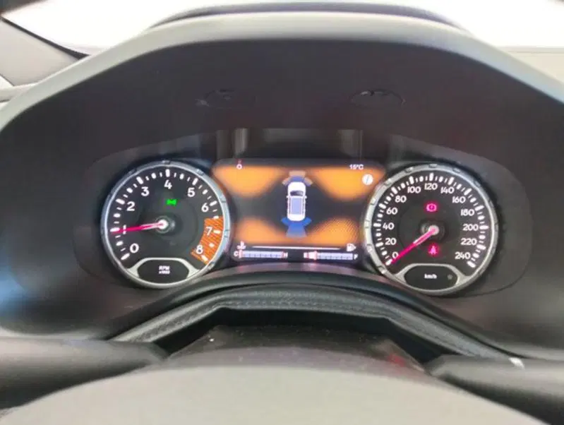 Jeep Renegade usata a Como (14)