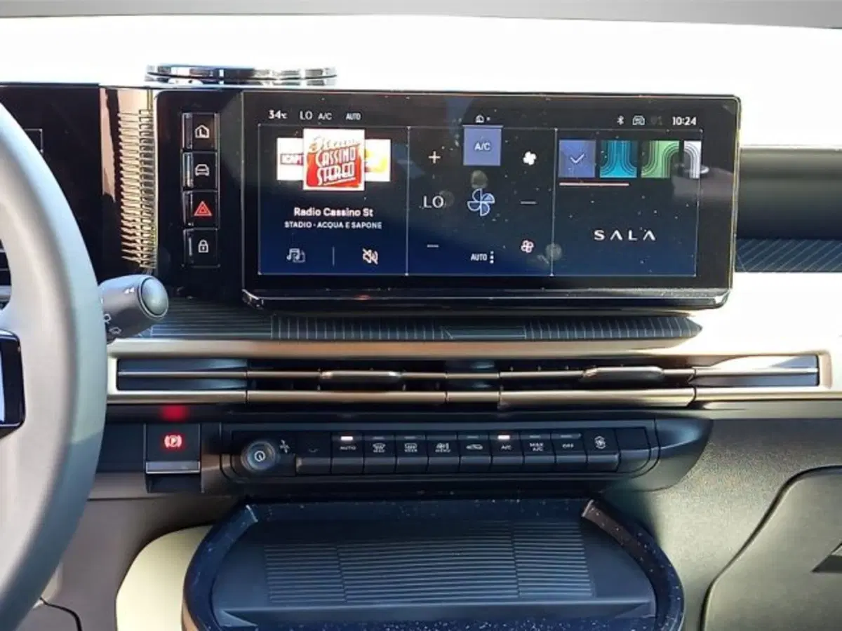 Lancia Ypsilon nuova a Frosinone (11)