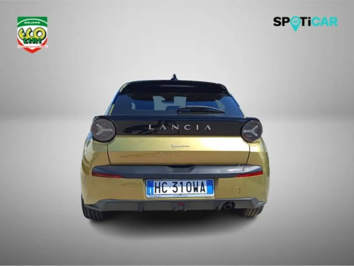Lancia Ypsilon nuova a Frosinone (5)