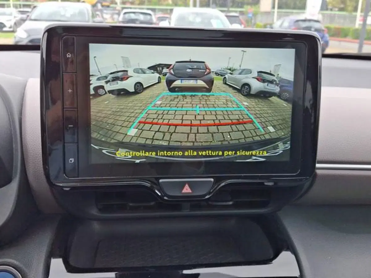 Toyota Yaris Cross usata a Roma (13)