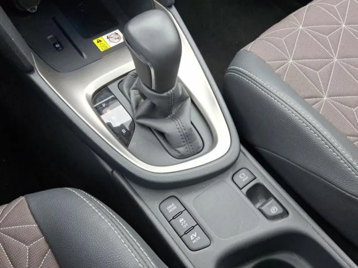 Toyota Yaris Cross usata a Roma (15)