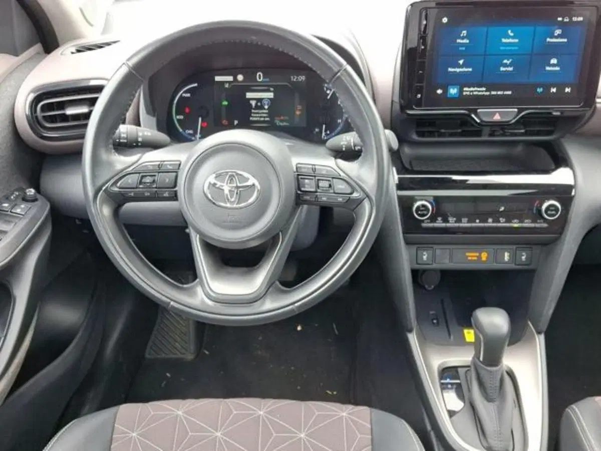 Toyota Yaris Cross usata a Roma (8)