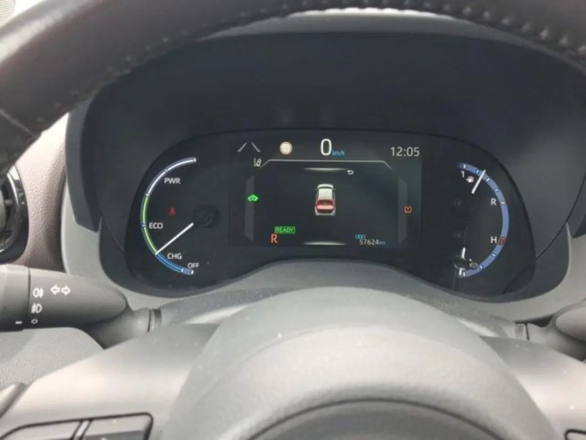 Toyota Yaris Cross usata a Roma (9)