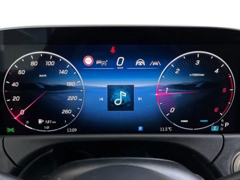 Mercedes-Benz Classe E Station Wagon nuova a Verona (8)