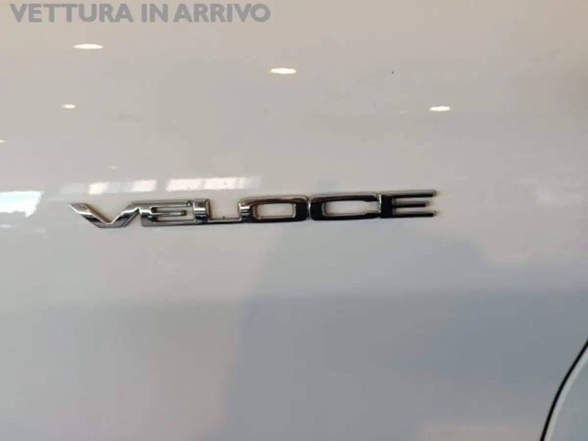 Alfa Romeo Stelvio usata a Modena (14)