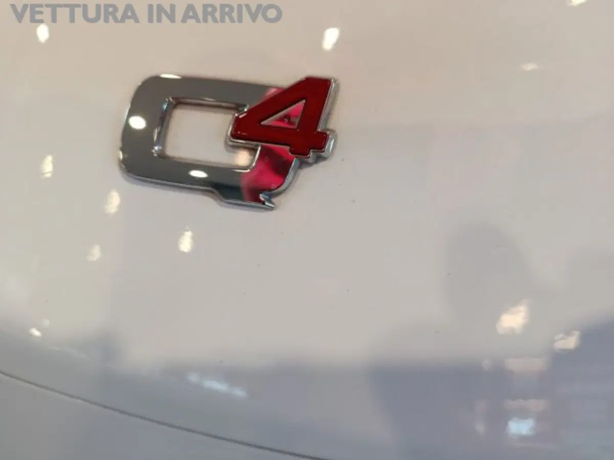 Alfa Romeo Stelvio usata a Modena (20)