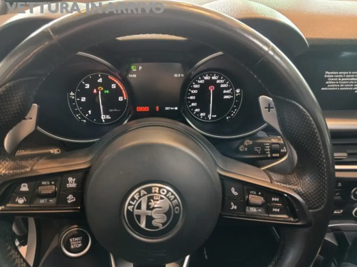 Alfa Romeo Stelvio usata a Modena (5)