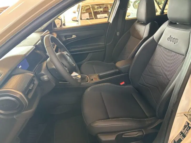 Jeep Avenger usata a Vicenza (8)