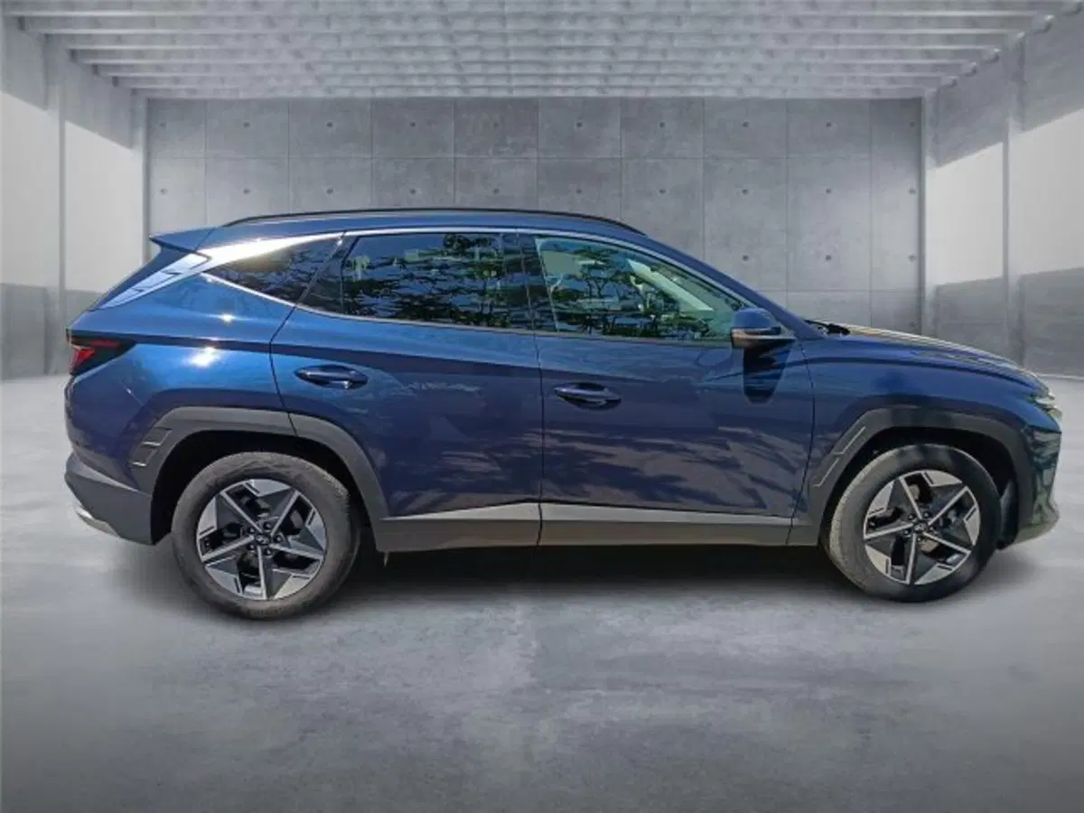 Hyundai Tucson usata a Bari (7)
