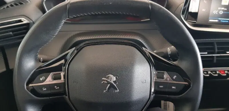 Peugeot 208 usata a Pordenone (19)