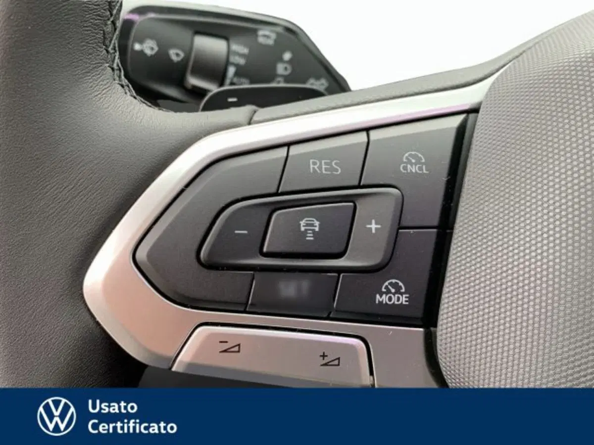 Volkswagen T-Roc nuova a Vicenza (10)