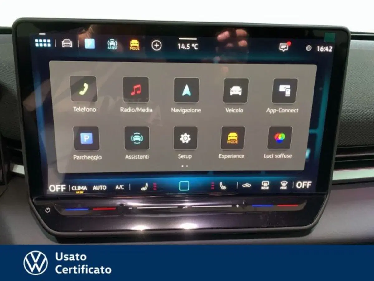 Volkswagen T-Roc usata a Vicenza (13)