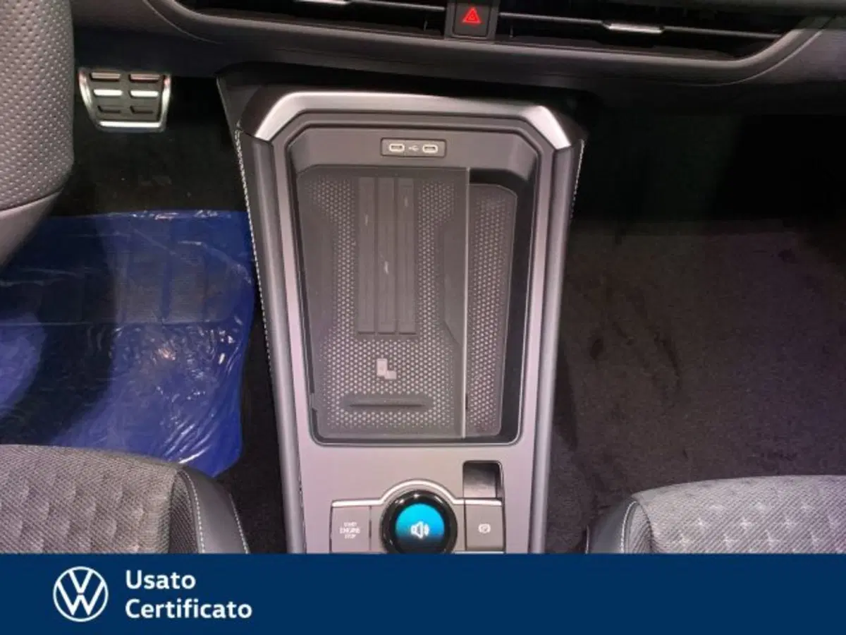 Volkswagen T-Roc usata a Vicenza (18)